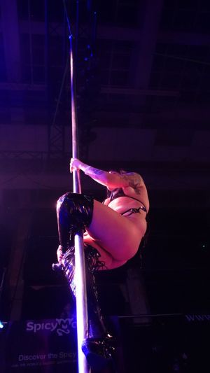 2308260153 almaadore